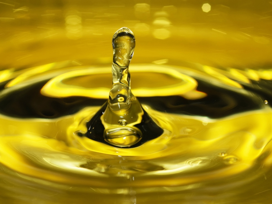 El Clúster del Plástico de Andalucía rechaza la prohibición de envasar el aceite de oliva virgen extra en envases de plástico