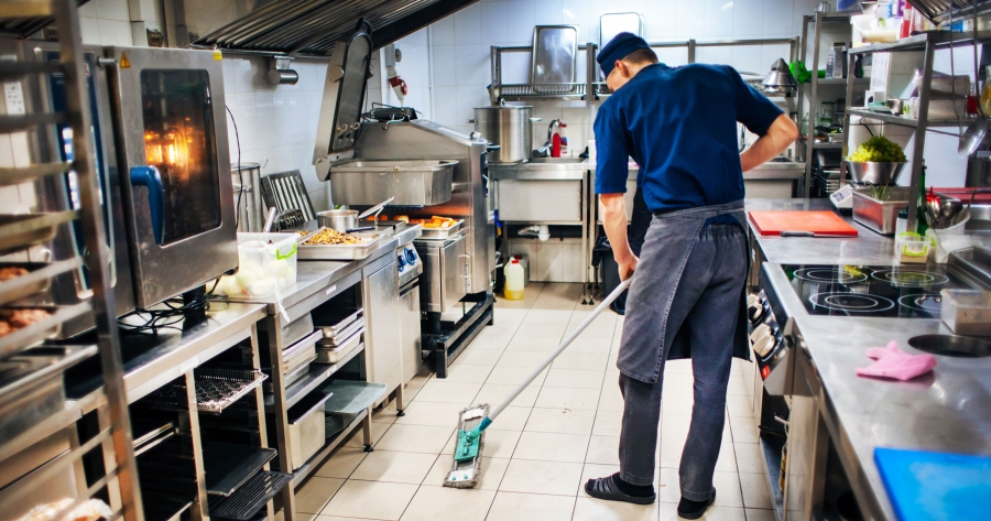 What do diners need to feel comfortable going back into restaurants?