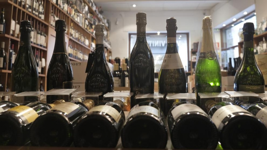 El Cierre De Bares Y Restaurantes Castiga Al Sector Del Vino Y El Cava