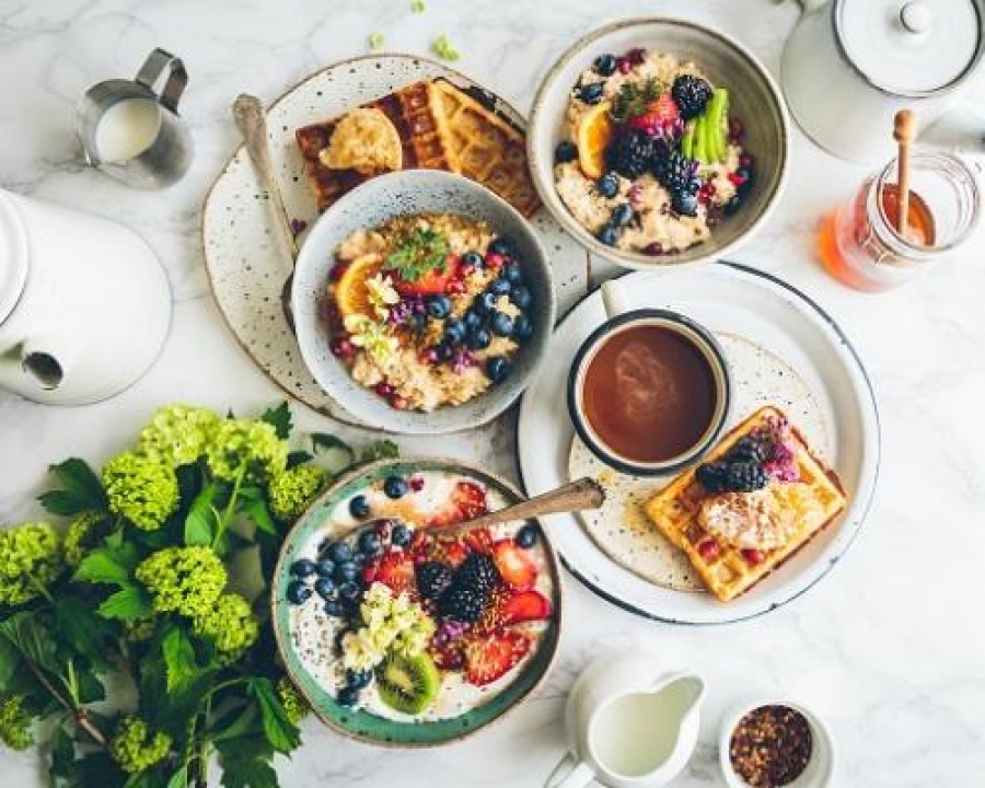 MORE RESTAURANT MEAL KITS, VALUES-BASED BUYING AMONG 2021 FOOD TRENDS