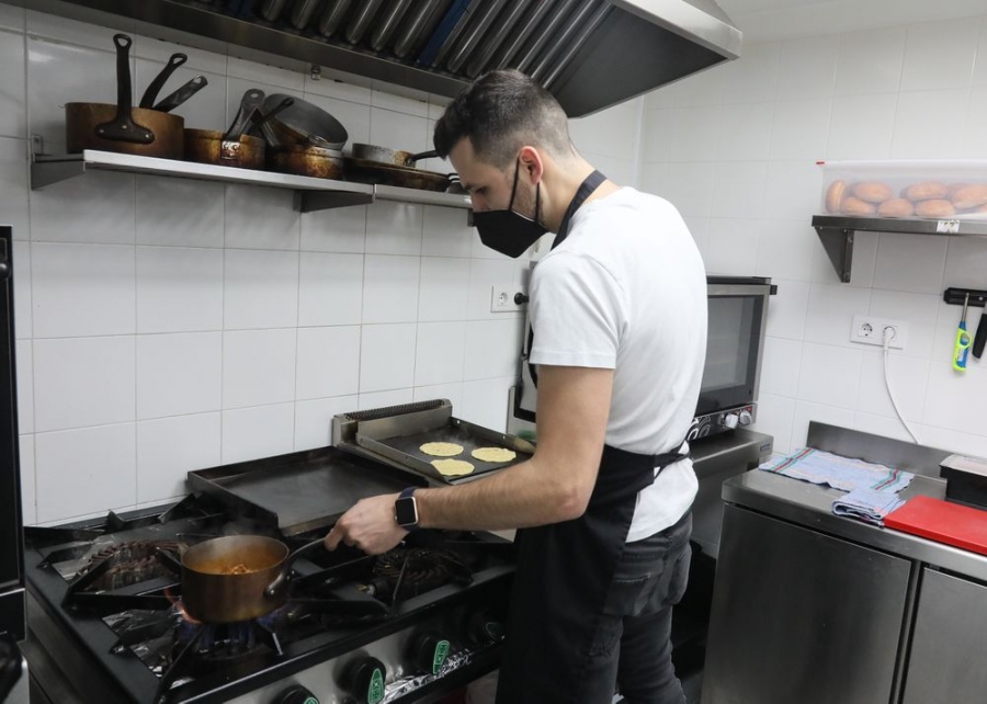 Cocinas fantasma: un maná para los hosteleros; una pesadilla para los vecinos | Negocios | EL PAÍS